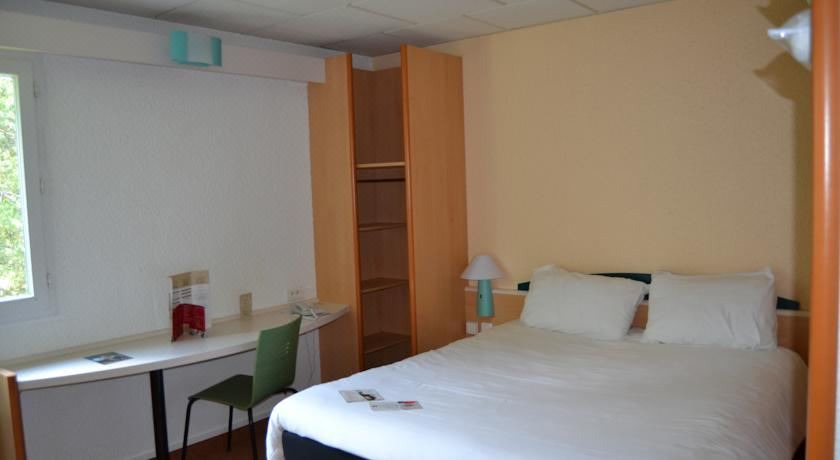 Photo of Bedroom in Egletons