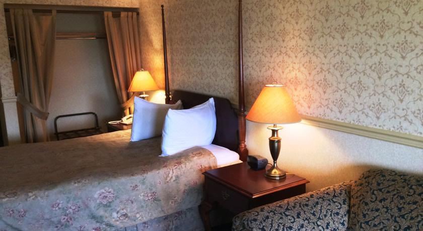 Photo of Bedroom in Montebello
