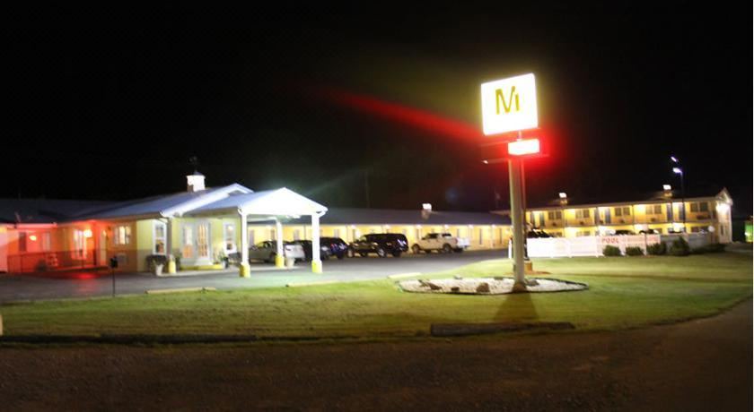 Photo of Buildings in Clinton
