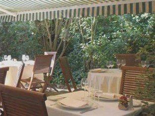 Photo of Patio Balcony in Saint-Germain-en-Laye