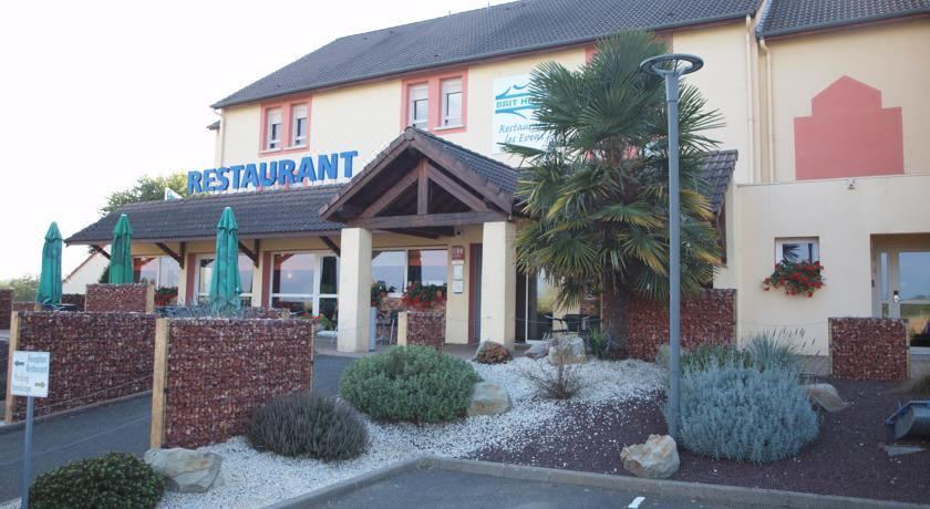 Photo of Buildings in Saint-Saturnin