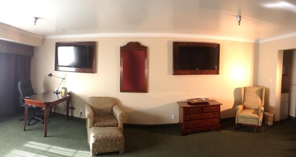 Photo of Livingroom in Springville
