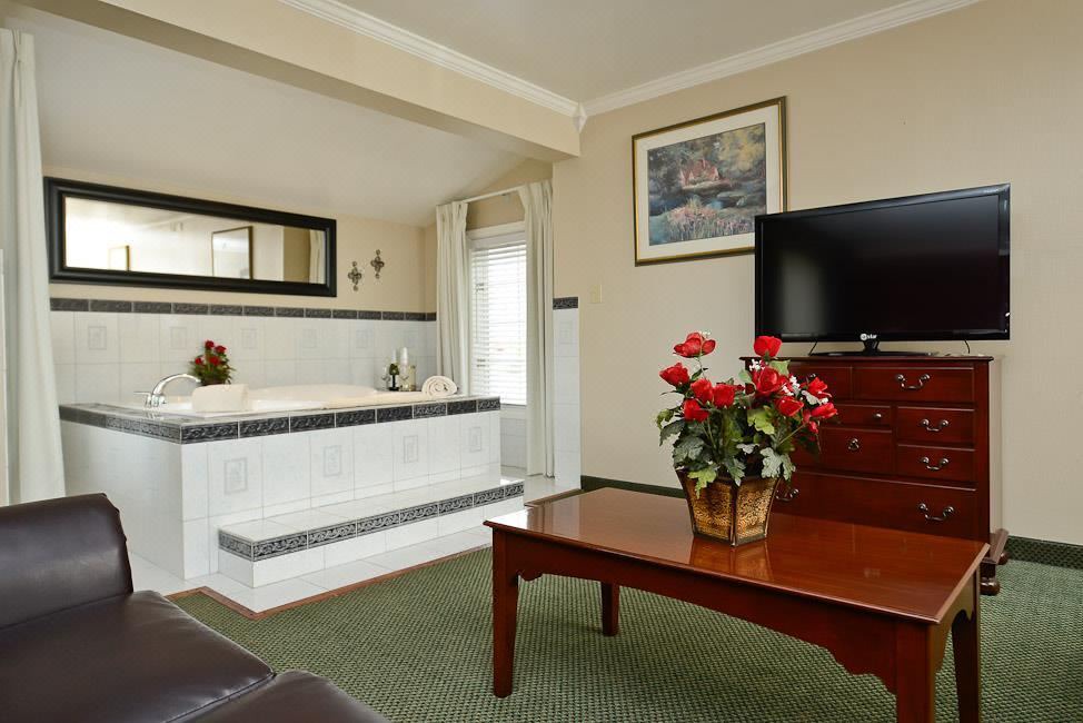 Photo of Livingroom in Springville