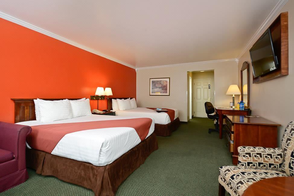 Photo of Bedroom in Springville
