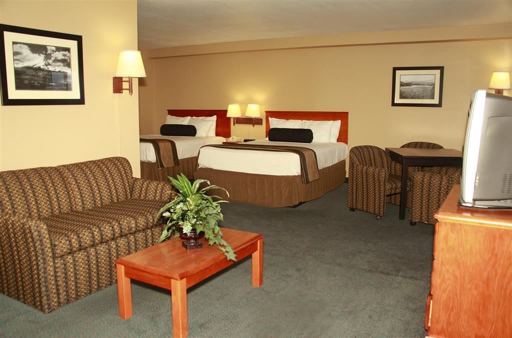 Photo of Livingroom in Cascade Locks