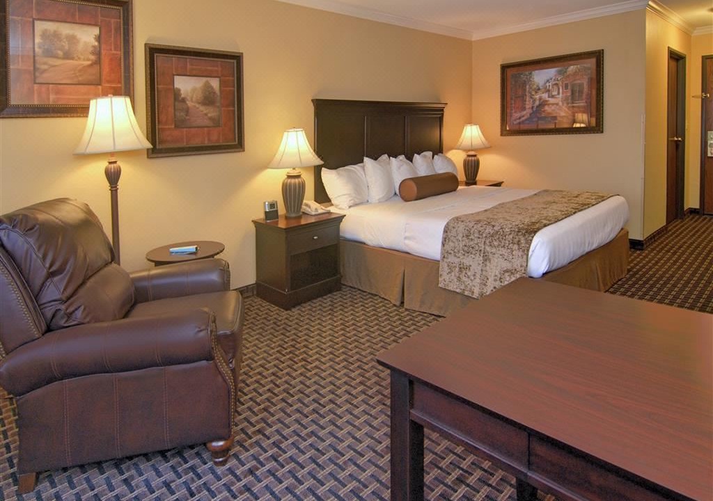 Photo of Livingroom in Tyler