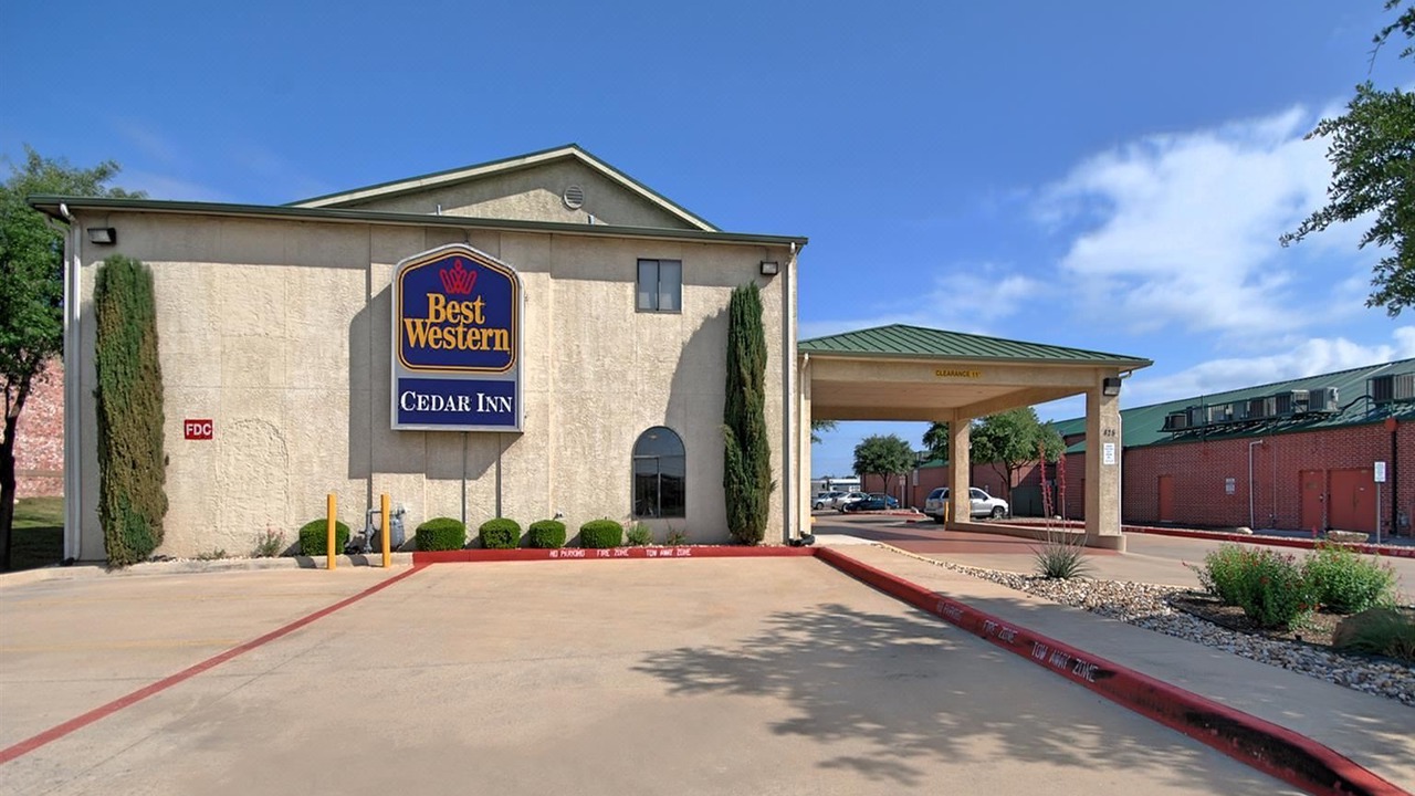 Photo of Buildings in Cedar Park