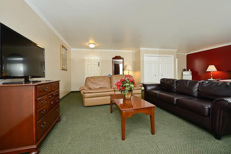 Photo of Livingroom in Springville