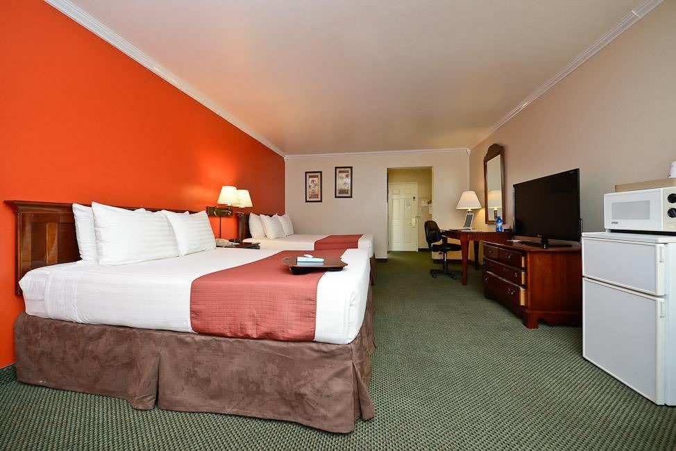 Photo of Bedroom in Springville