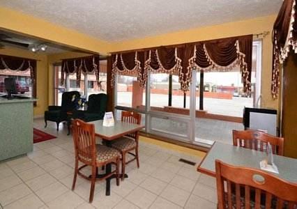 Photo of Livingroom in Winfield