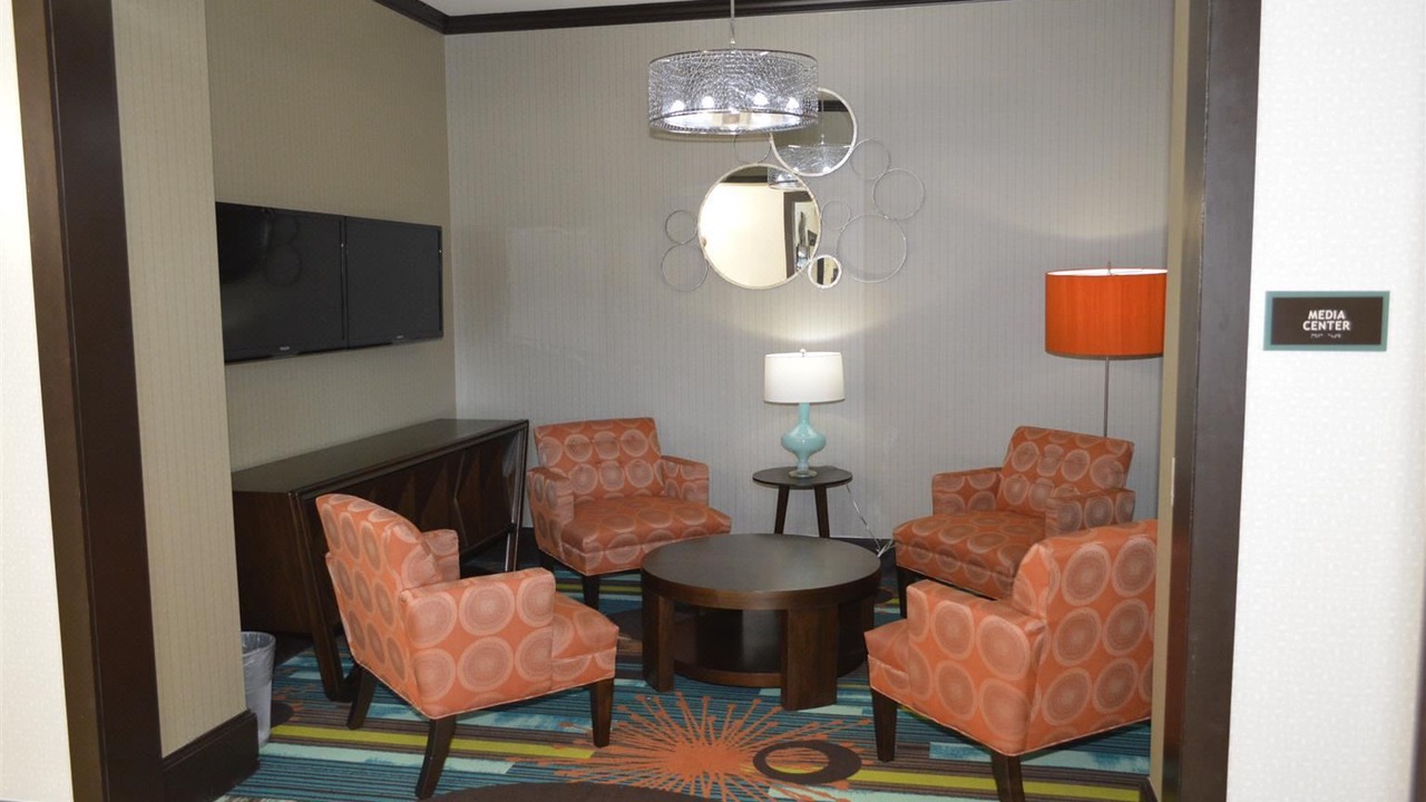 Photo of Livingroom in Willowbrook
