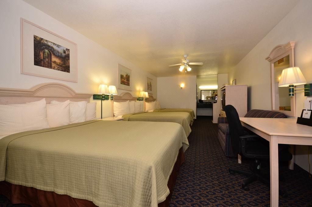 Photo of Bedroom in Falfurrias