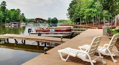 Photo of Patio Balcony in Misty River