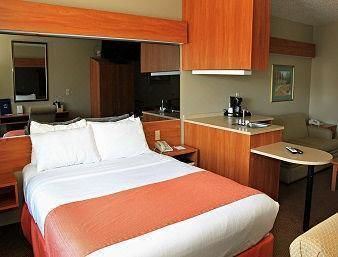 Photo of Bedroom in Raton