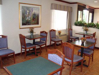 Photo of Livingroom in Sullivan