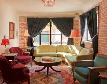 Photo of Livingroom in Downtown