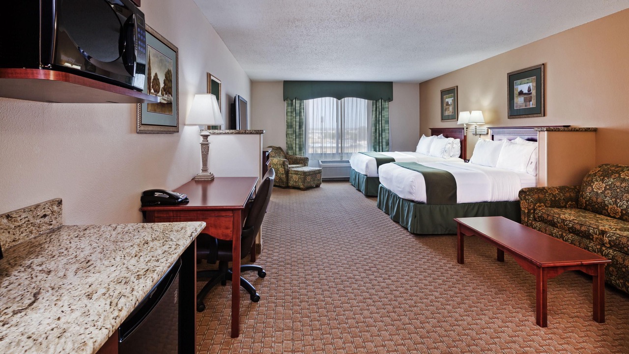 Photo of Livingroom in Selma