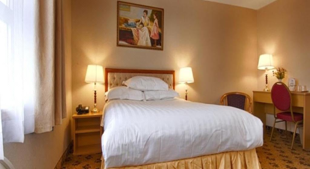 Photo of Bedroom in Flushing Chinatown