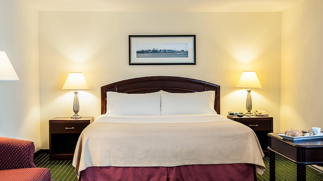 Photo of Bedroom in Longueuil