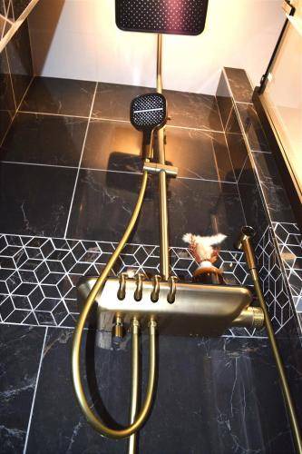 Photo of Bathroom in Le Kremlin-Bicetre