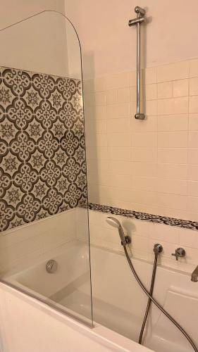 Photo of Bathroom in Gare