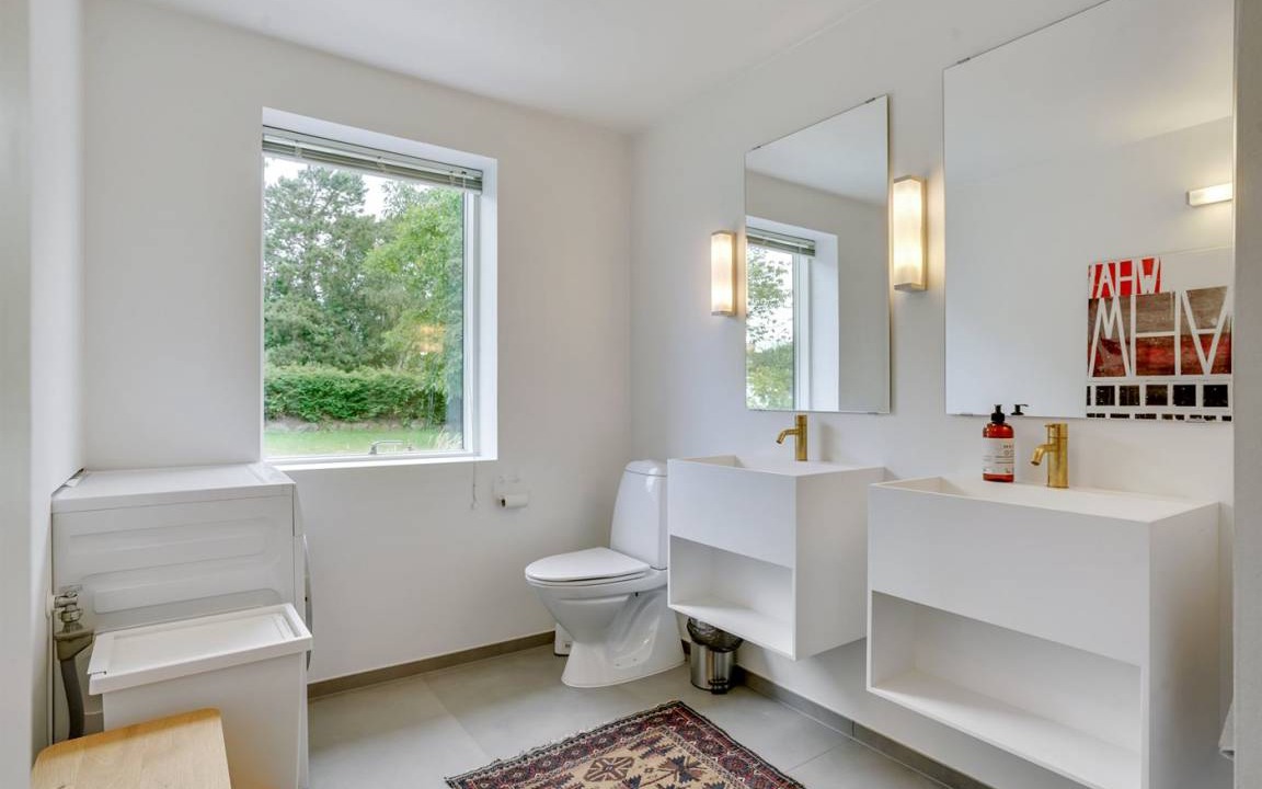 Photo of Bathroom in Helnæs By
