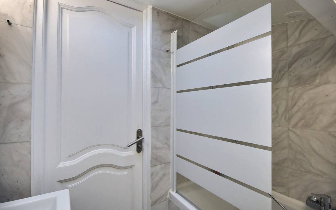 Photo of Bathroom in Arsenal