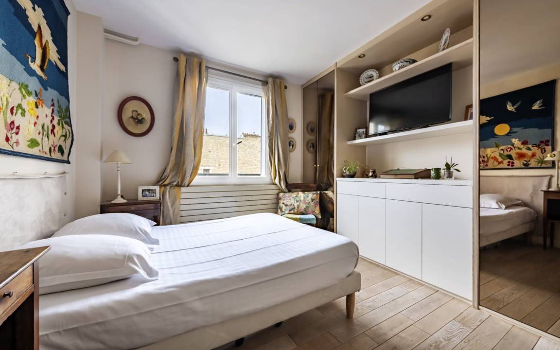 Photo of Bedroom in Saint-Lambert