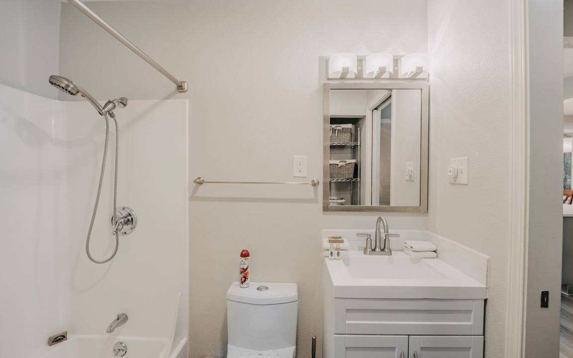 Photo of Bathroom in Glacier