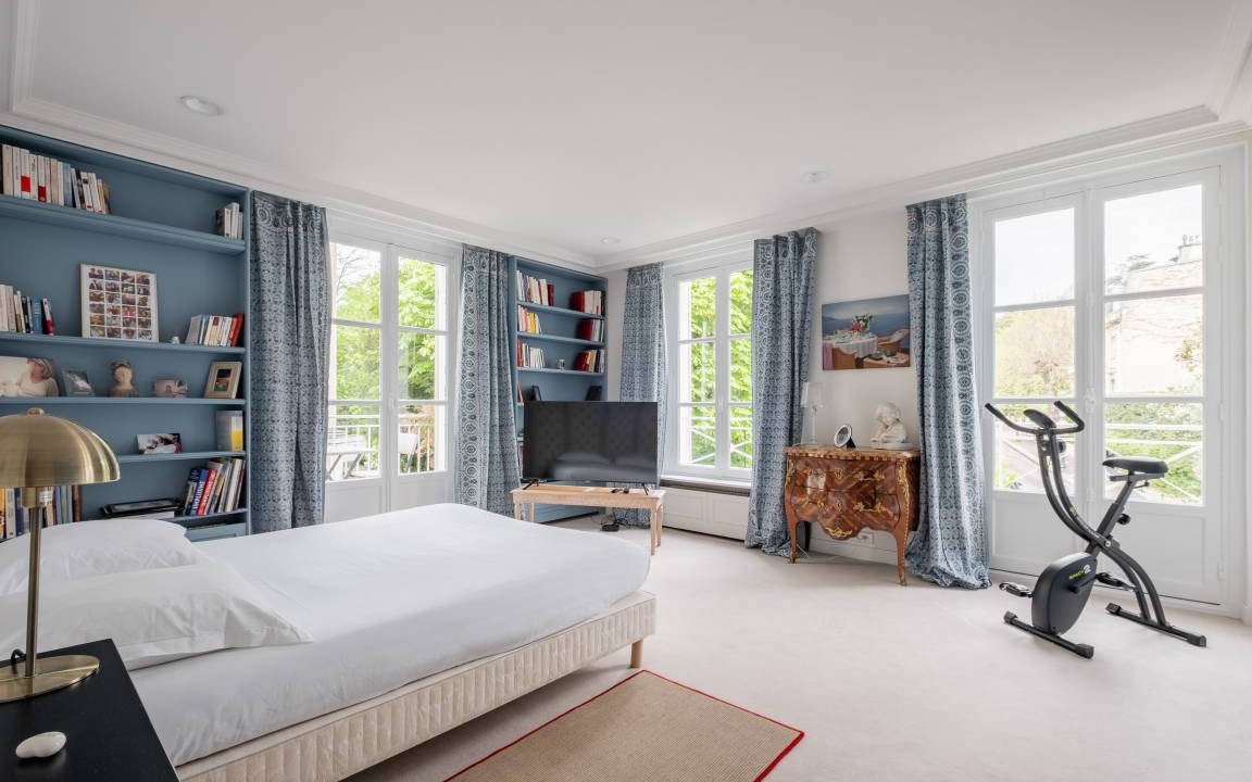 Photo of Bedroom in Villa Montmorency