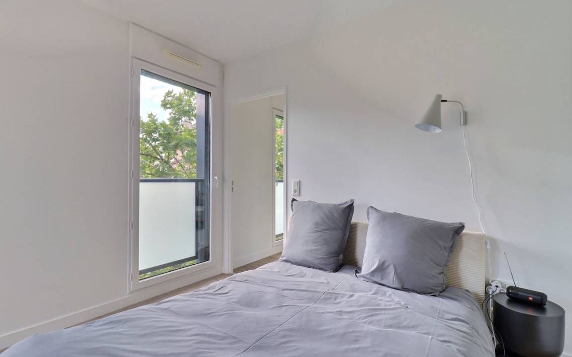 Photo of Bedroom in Republique–Point-du-Jour