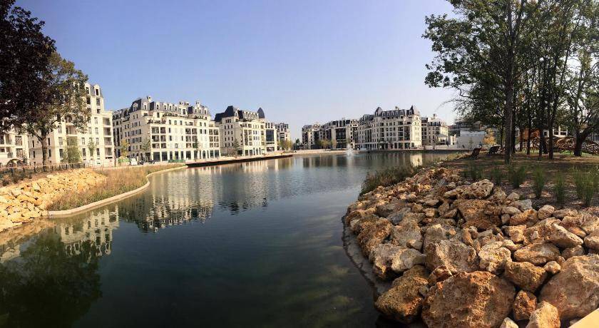 Photo of Others in Clamart