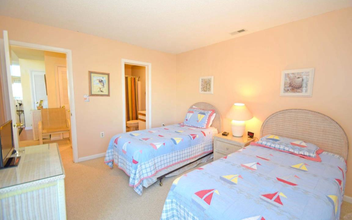 Photo of Bedroom in Heron Harbour Isle