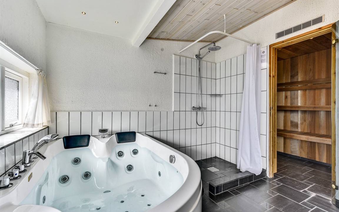 Photo of Bathroom in Floutrup