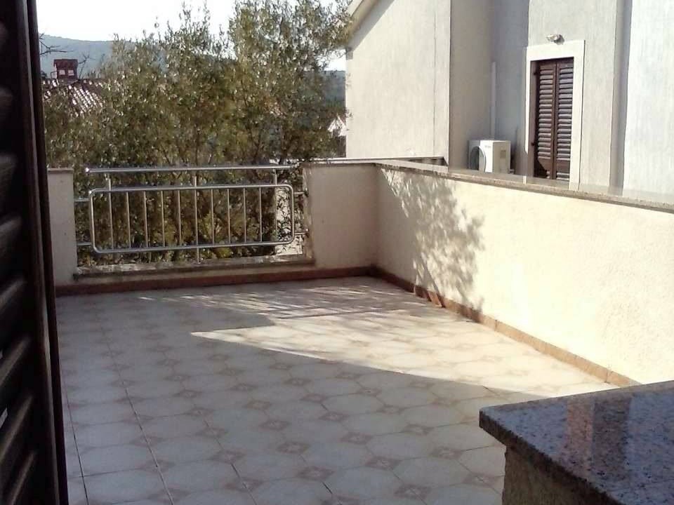 Photo of Others in Cres