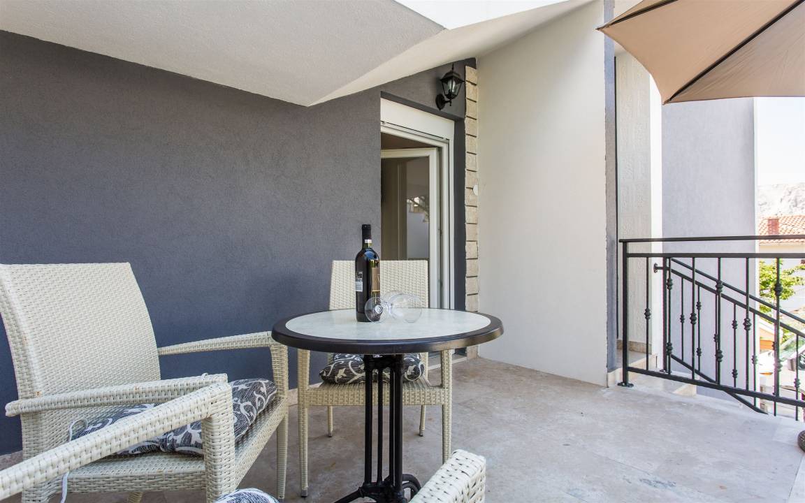Photo of Patio Balcony in Baska