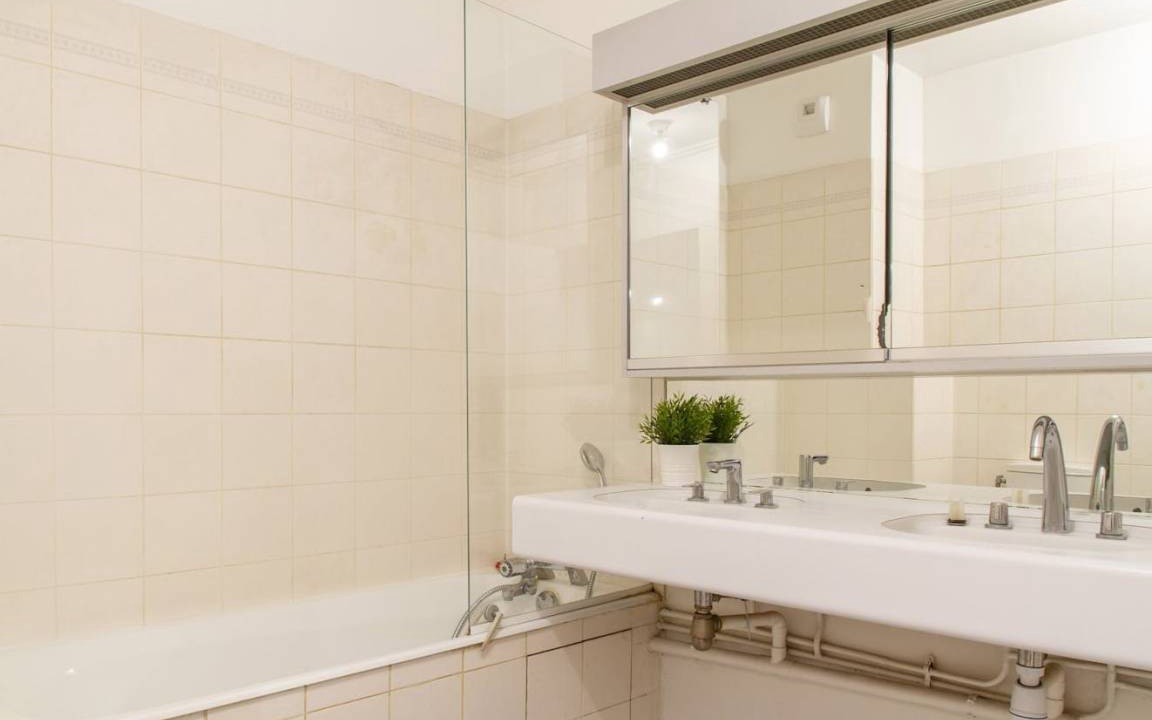 Photo of Bathroom in Rueil-Malmaison