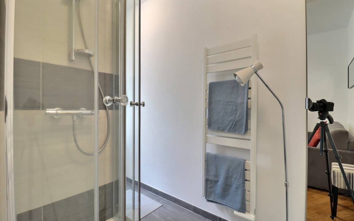 Photo of Bathroom in 17th Arrondissement