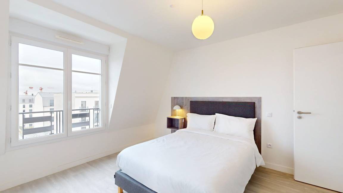 Photo of Bedroom in Clamart