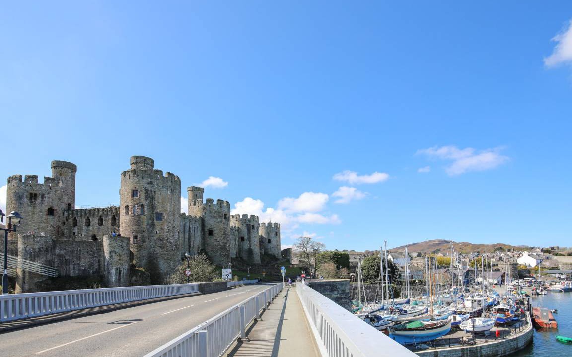 Photo of Others in Henryd