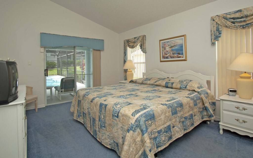 Photo of Bedroom in Greater Groves