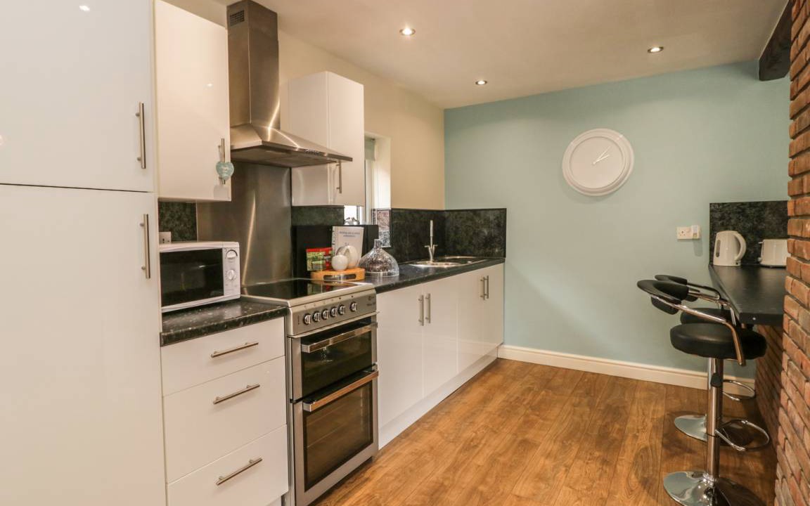 Photo of Others in Storwood