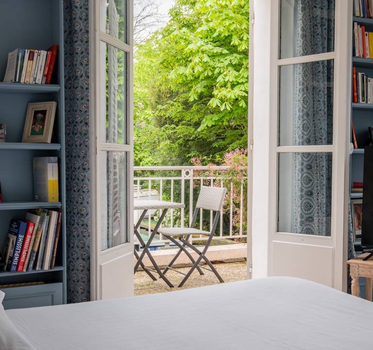 Photo of Bedroom in Villa Montmorency