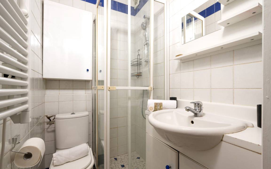 Photo of Bathroom in Quinze-Vingts