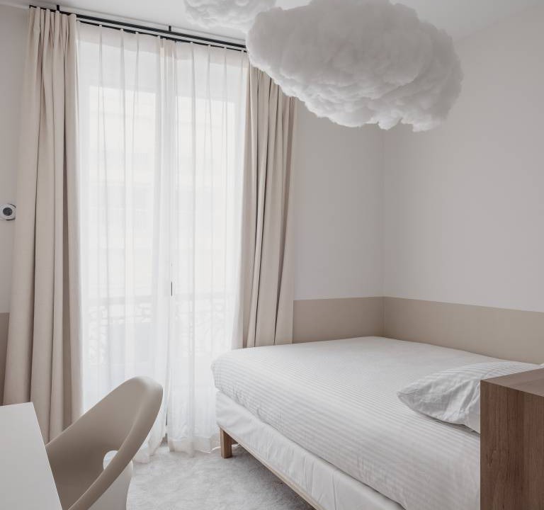 Photo of Bedroom in Notre-Dame-des-Champs