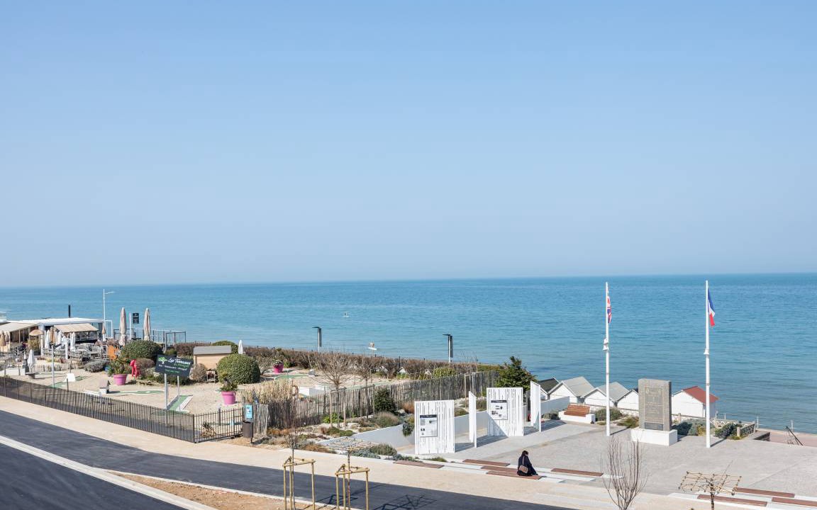 Photo of Others in Luc-sur-Mer