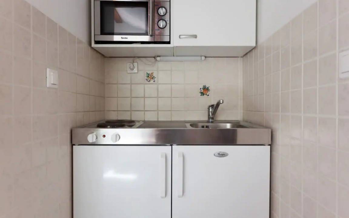 Photo of Kitchen in Pile