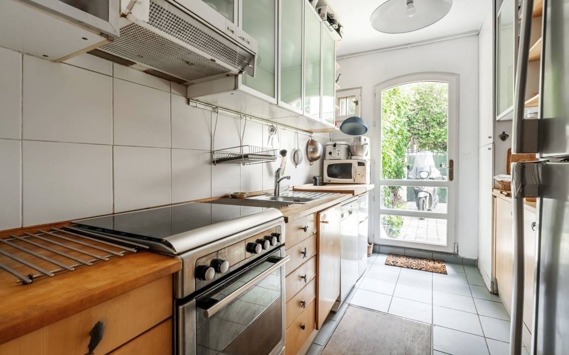 Photo of Kitchen in Butte-aux-Cailles