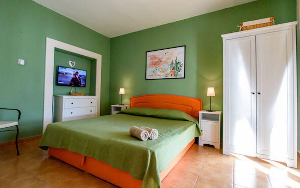 Photo of Bedroom in Brela