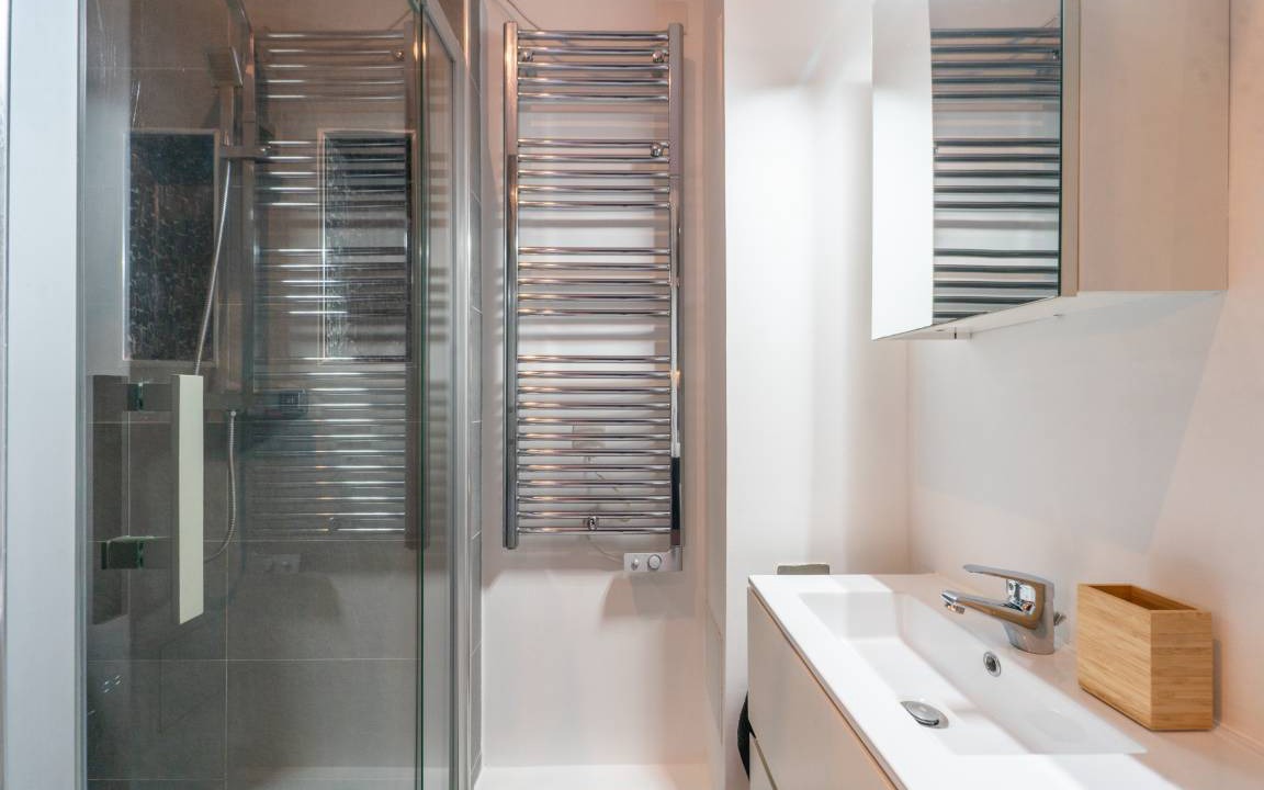 Photo of Bathroom in Quartier de la Plaine-de-Monceaux